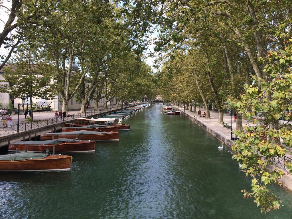 Studio Urban Chic Annecy Bagian luar foto
